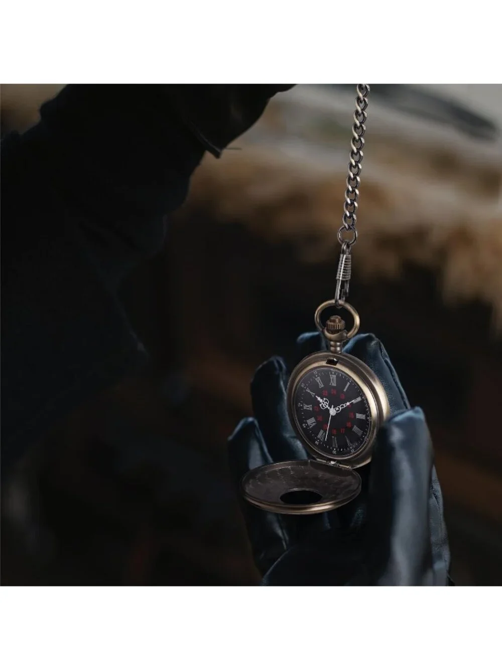 Men Bronze Quartz Engraved Wave Pattern Arabic Numerals Round Chain Pocket Watch